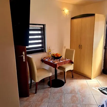 Apartmani Petra Pula Extérieur photo