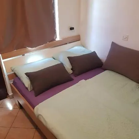 Apartmani Petra Pula Extérieur photo